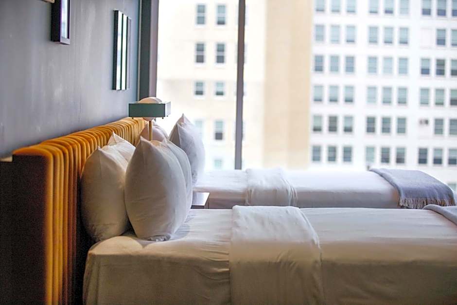 Cyrus Hotel, Topeka, A Tribute Portfolio Hotel