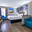 Days Inn & Suites by Wyndham Commerce