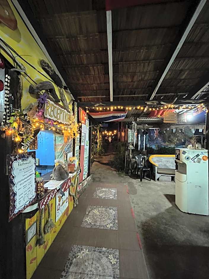 Beach Shack Chalet - Garden View Aframe Small Unit