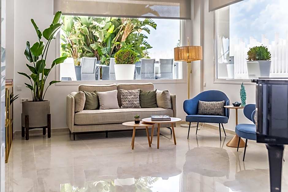 Hotel Las Arenas, Affiliated by Melia