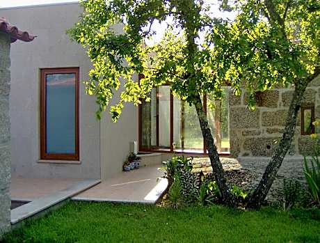 Paradise is real at Vale Martinho Zen