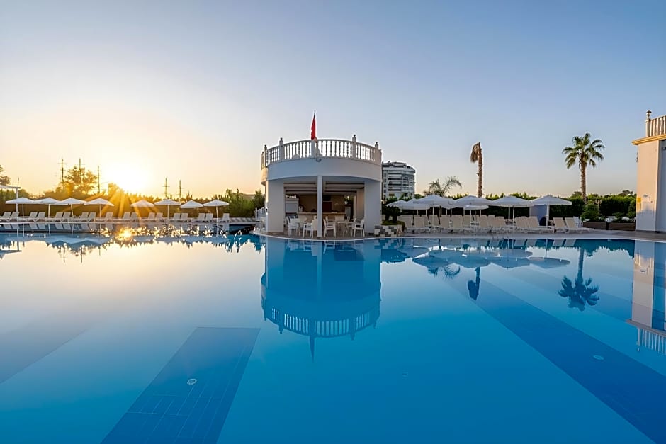 J'adore Deluxe Hotel & Spa Ultra All Inclusive