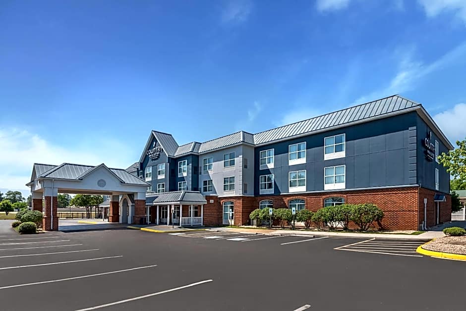 Country Inn & Suites by Radisson, Petersburg, VA
