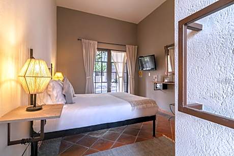 Double Room with Private Bathroom