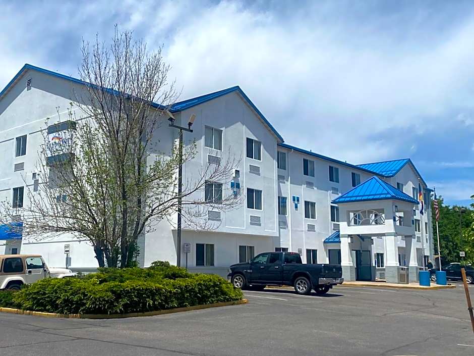 Baymont by Wyndham Loveland/Fort Collins Area
