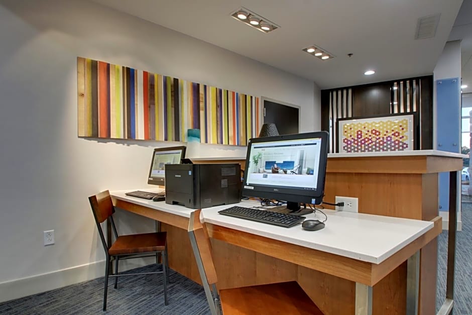 Holiday Inn Express & Suites - Mount Vernon, an IHG Hotel