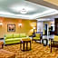 La Quinta Inn & Suites by Wyndham Union City