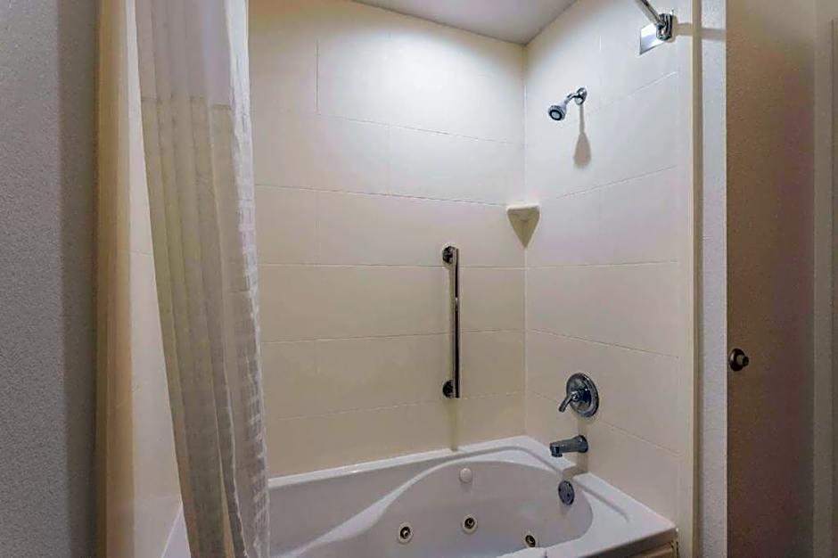 Comfort Inn & Suites Hot Springs Midtown