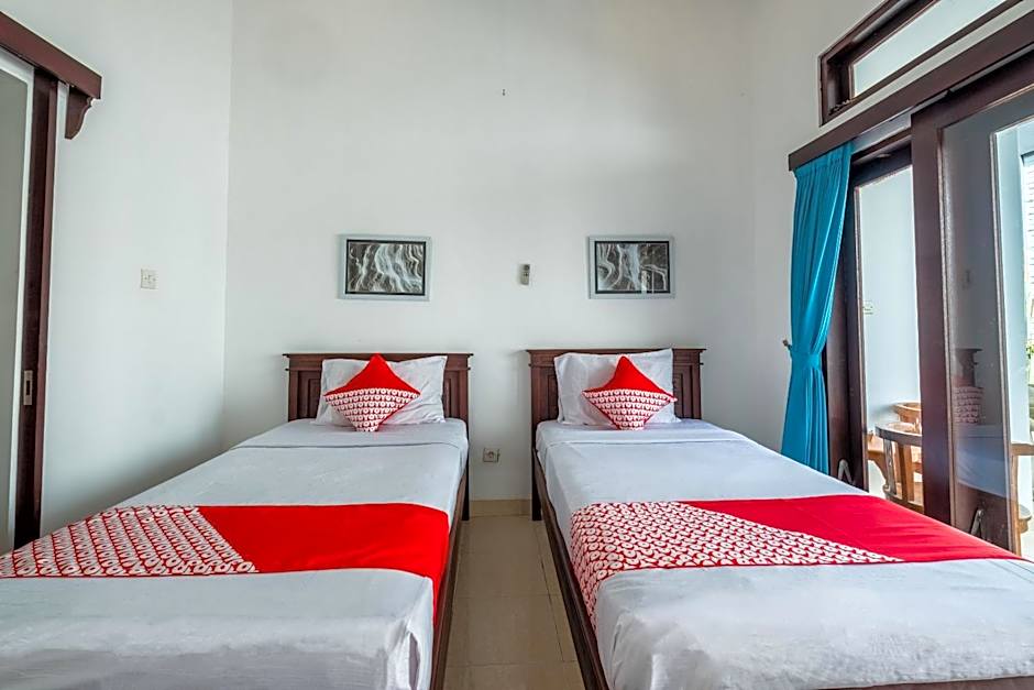 OYO 915 Villa Sari