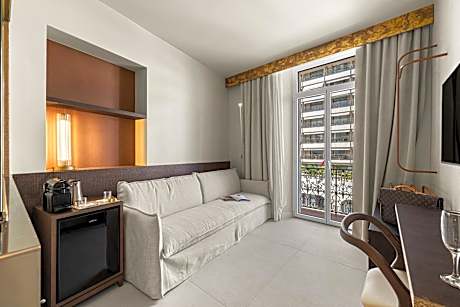 Deluxe Suite with Sea View