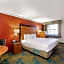 La Quinta Inn & Suites by Wyndham Phoenix Sky Harbor Airport