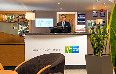 Holiday Inn Express Gloucester By IHG