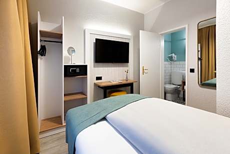 Cozy Single Room