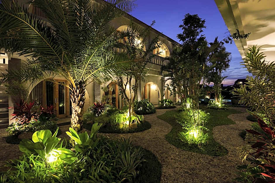 MAHALONA BALI STAY