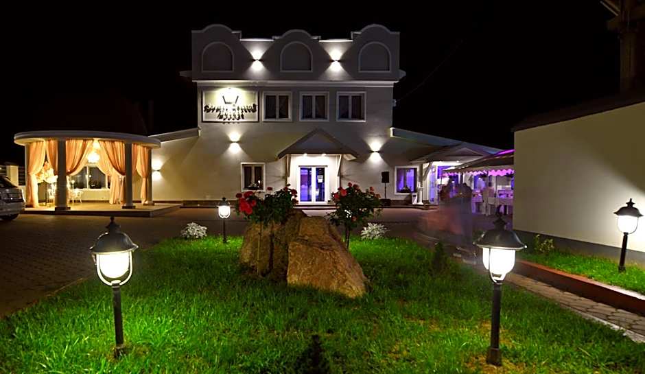 Pensiunea Sarmis Cristal