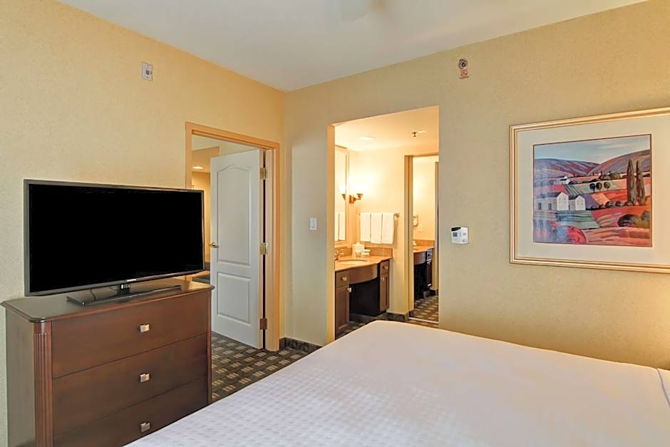 Homewood Suites By Hilton Toronto-Mississauga