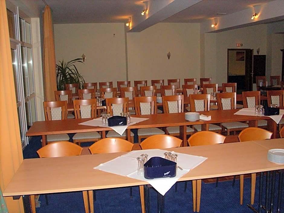 Hotel am Wariner See