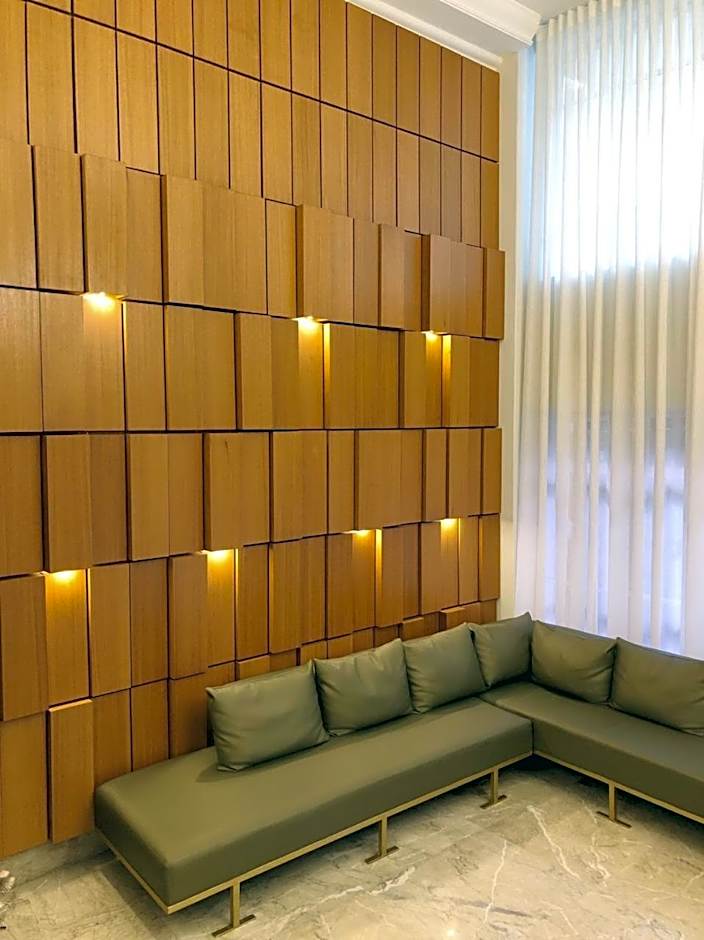 Normandy Hotel