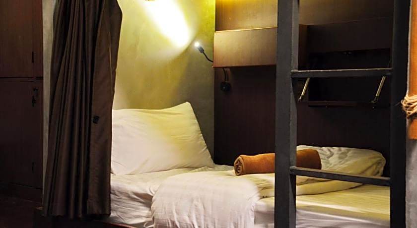 Aha Lanta Cozy Hostel