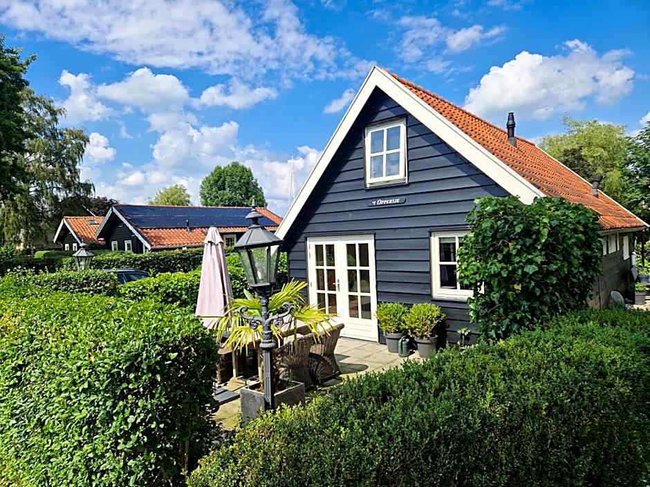 d'Oude Herbergh, vakantiehuizen aan het water