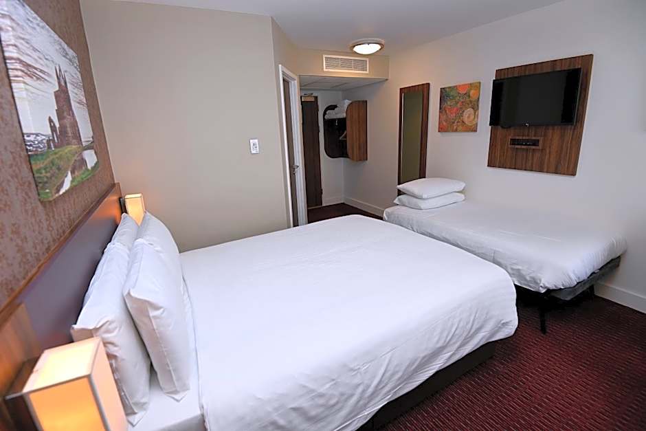 Penny Hedge, Whitby by Marston's Inns