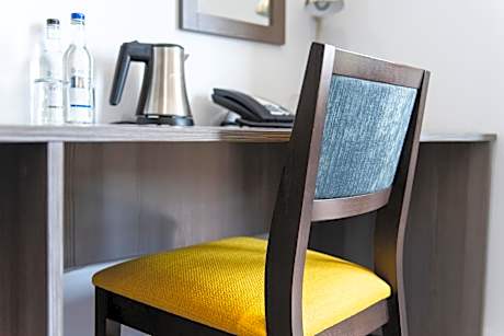 Superior 2 Single Beds