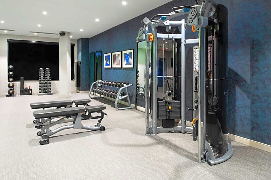 Renaissance by Marriott Boston Patriot Place Hotel