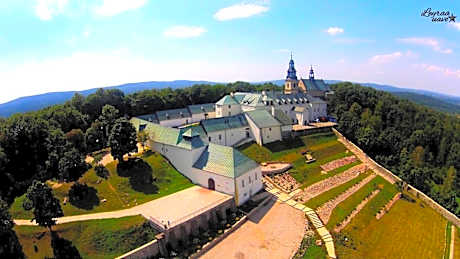Karczówka Klasztor