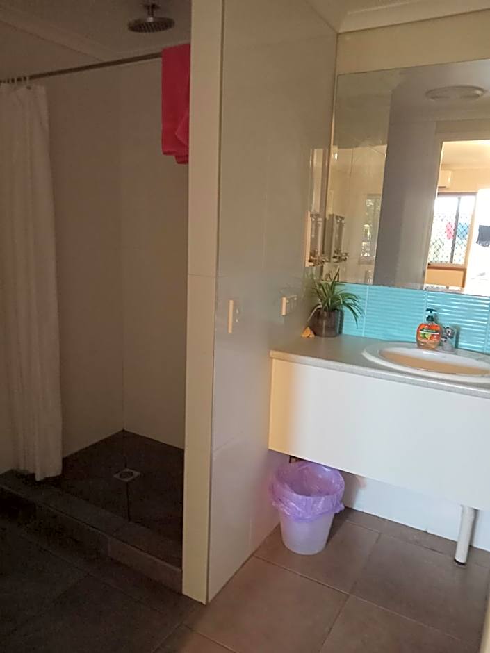 Flashpackers Hervey Bay Hostel