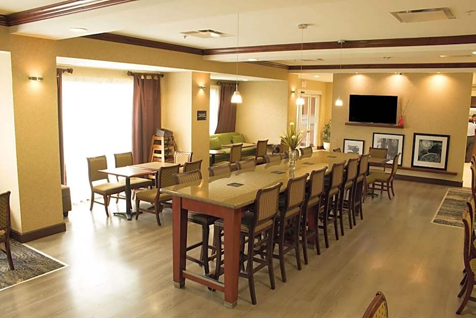 Hampton Inn By Hilton Ciudad Victor