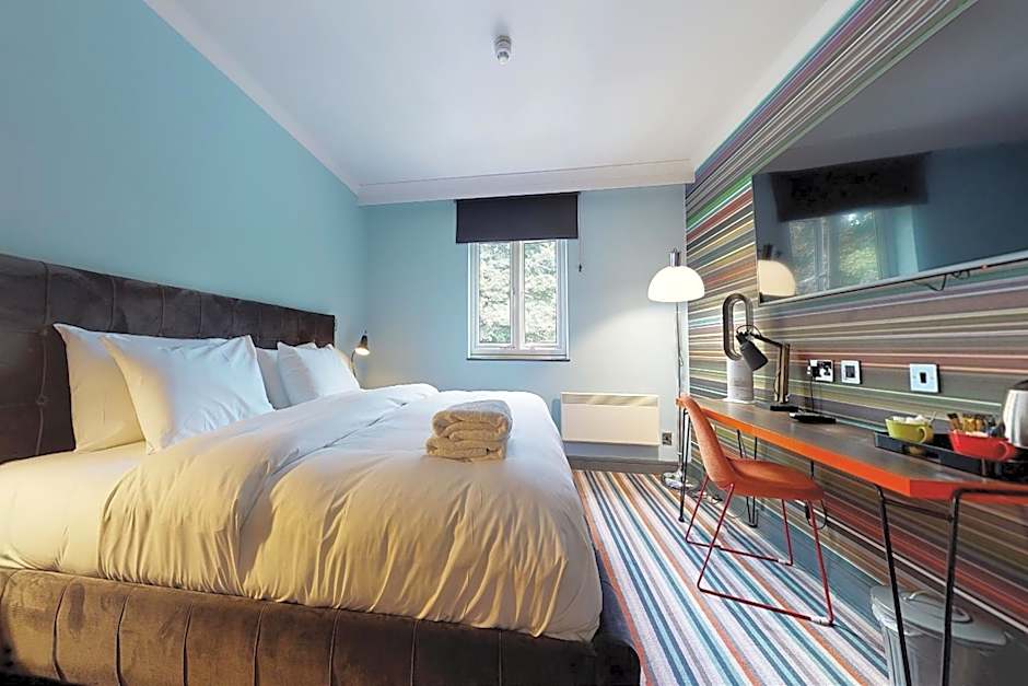 Village Hotel Leeds North