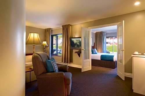 Photo 1 of 9 of Deluxe Suite