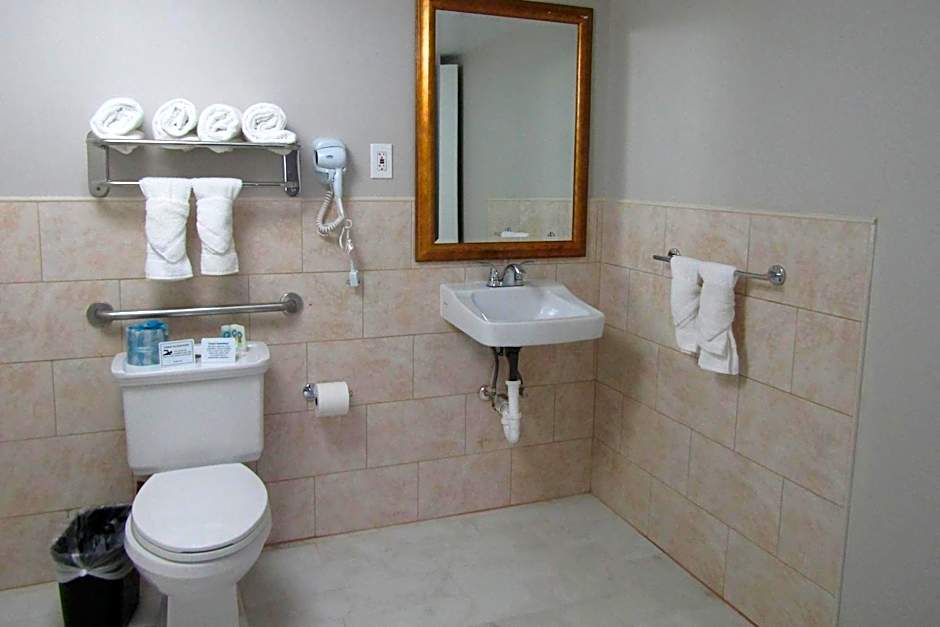 Quality Inn & Suites Kissimmee by The Lake