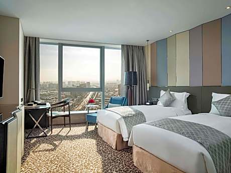 Luxury Twin Room with Club Access