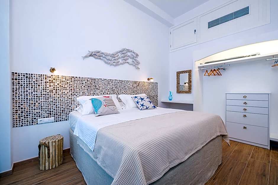 Aelia Collection Suites - Adults Friendly