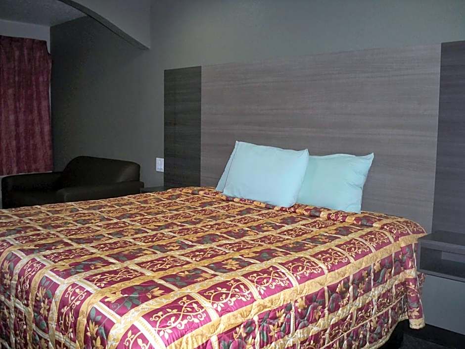 Scottish Inn and Suites Beaumont