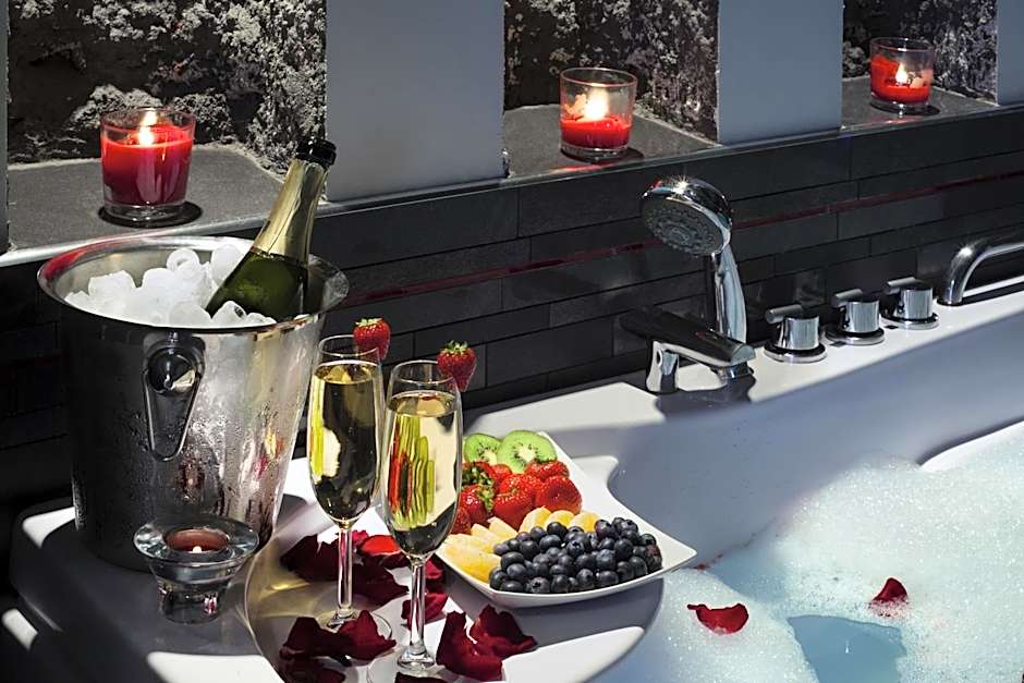 Komorowski Luxury Guest Rooms