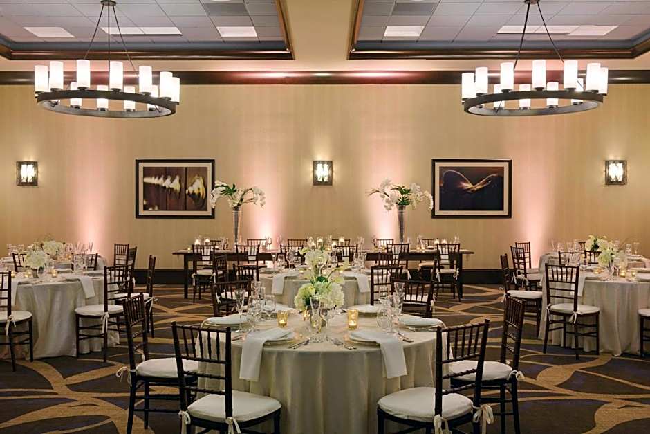 Embassy Suites By Hilton Saratoga Springs