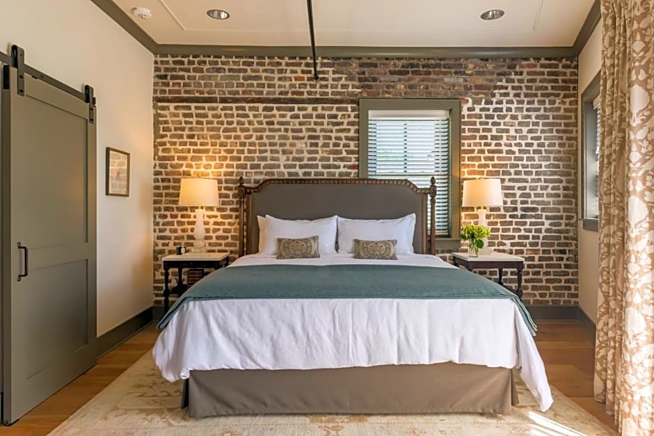 Andrew Pinckney Inn