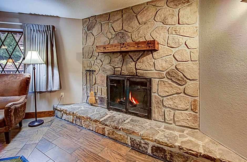 Brookside Lodge by FairBridge