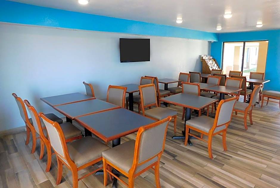 Days Inn by Wyndham Oklahoma City NW Expressway