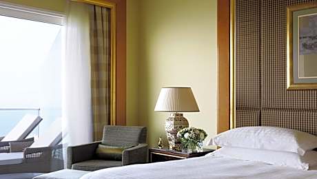 PREMIUM ROOM TWIN BEDS