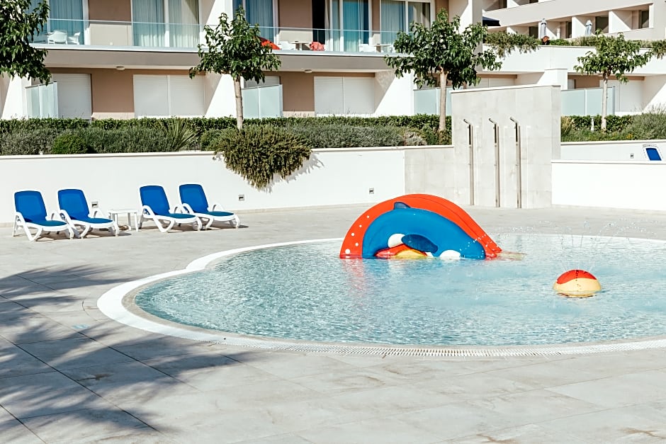 Romana Beach Apartments