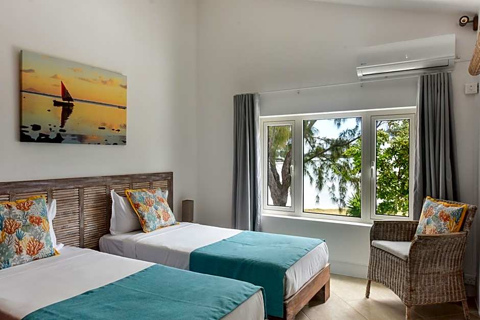 Quaint 3 BDR Beach Bungalow in a fishing village