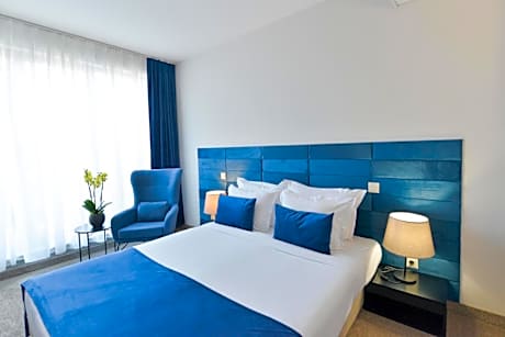 Art Plaza Hotel