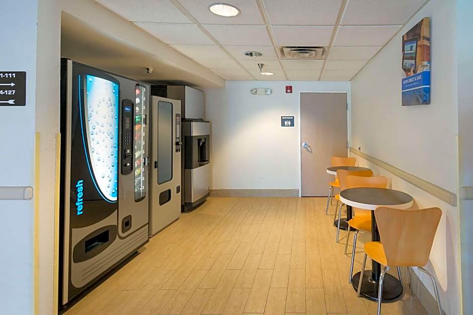 Motel 6-Hillsboro, TX