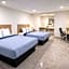Super 8 by Wyndham Bakersfield CA Near Airport