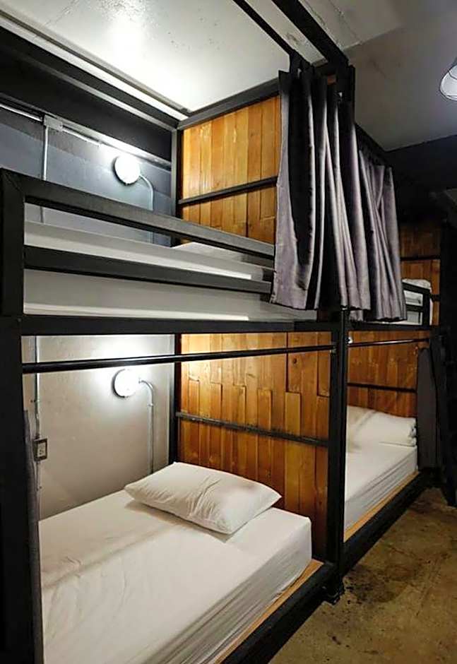 SLEEPCASE HOSTEL