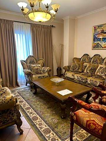 Dinasty Hotel