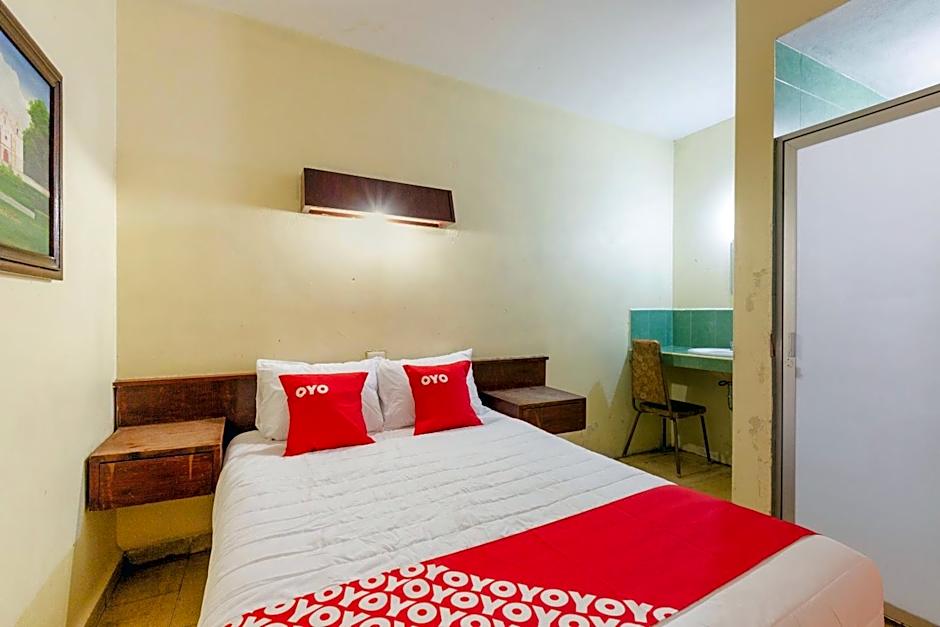 OYO Hotel Emperador